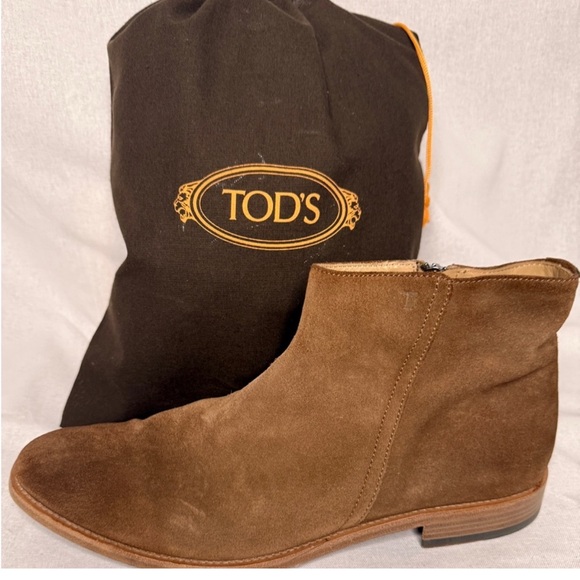 Tod's Brown Suede Men's Boots - Picture 3 of 8